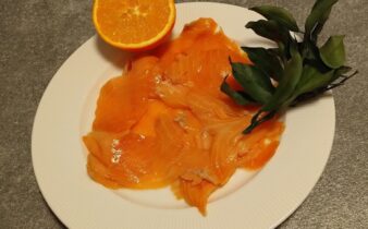 salmone marinato all'arancia
